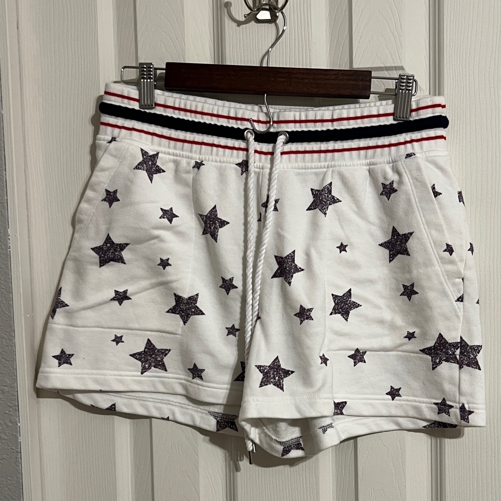 Lou & Grey White Star Print Athletic Shorts with Red & Navy Waistband